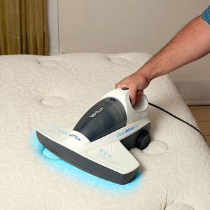 Verilux CleanWave UVC Furniture and Bed Vacuum cleaner