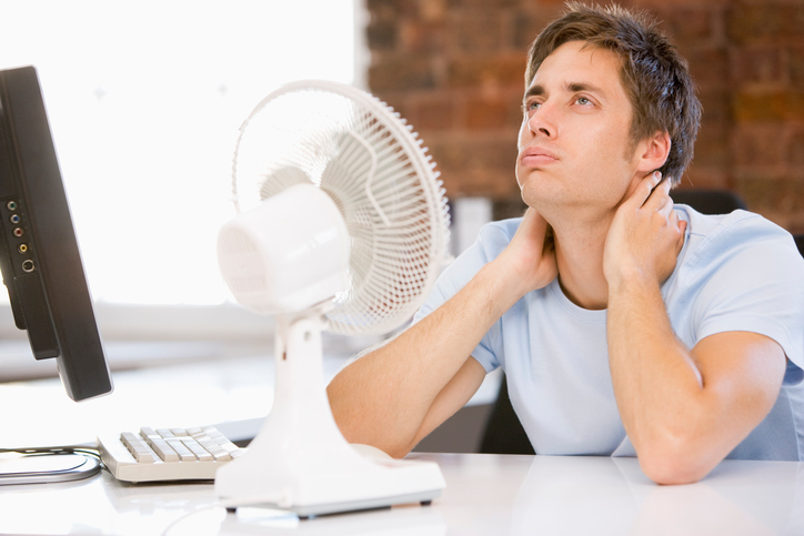 What s the difference Dehumidifier vs Air Conditioner